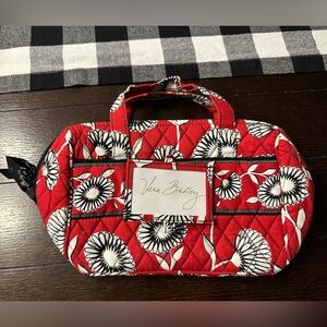 Vera Bradley Cotton Lunch Date Bag in “Deco Daisy”